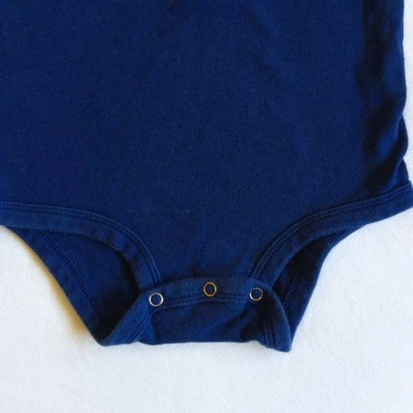 NHL Vancouver Canucks short sleeve bodysuit diaper shirt 18 months baby unisex - Picture 4 of 5